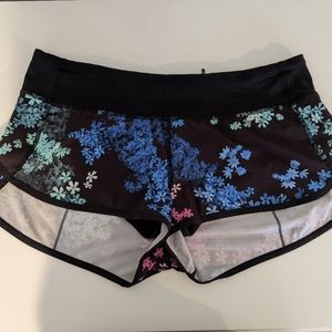 Lululemon Speed Up Short 2.5 (Size 8)